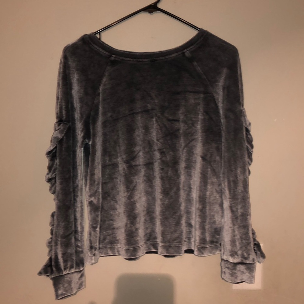A velvet gray shirt
